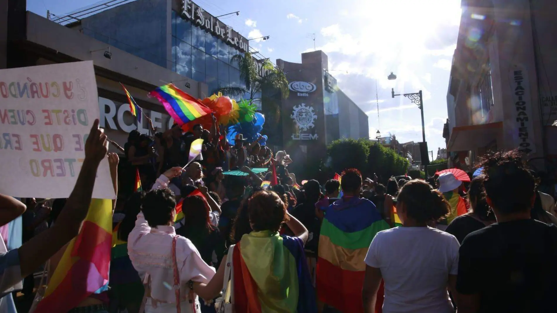 Marcha-Orgullo-Gay-León  (2)